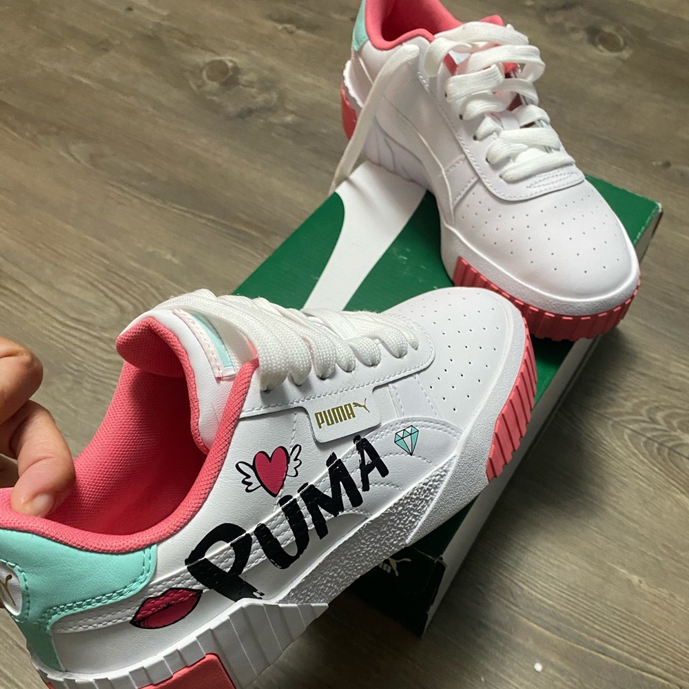 Puma Cali kiss jr size 5